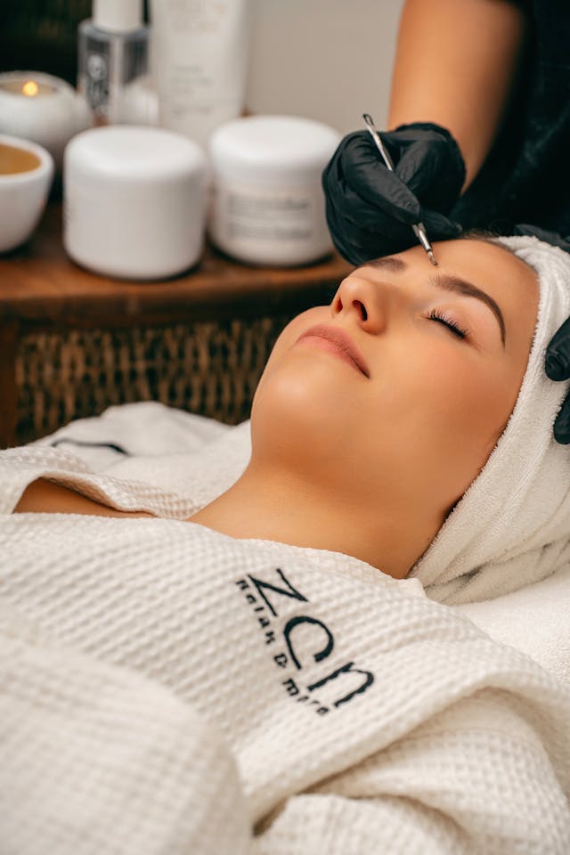 Luxury body scrub and wrap in CP spa – detox and glowing skin treatment