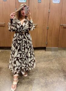 Sophisticated mature call girl in Gurgaon with discreet and professional service